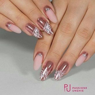 нарисованный макет ногтей