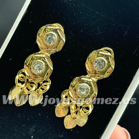 Pendientes cubanitas piedras blancas, acero 316L chapado oro 18k