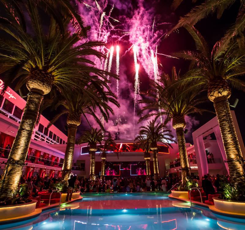 Drai S Beach Club And Nightclub