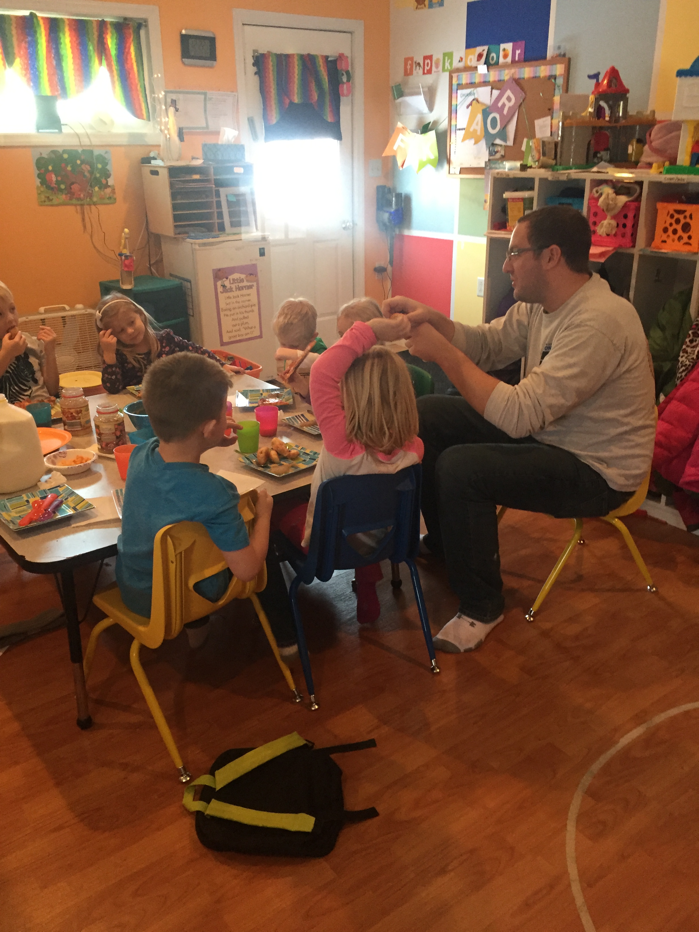 Officer Calvin telling stories at lunchtime