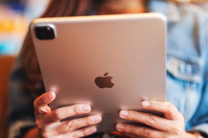 Apple gana con sus servicios, pero sus iPhones, iPads y Mac bajan ventas