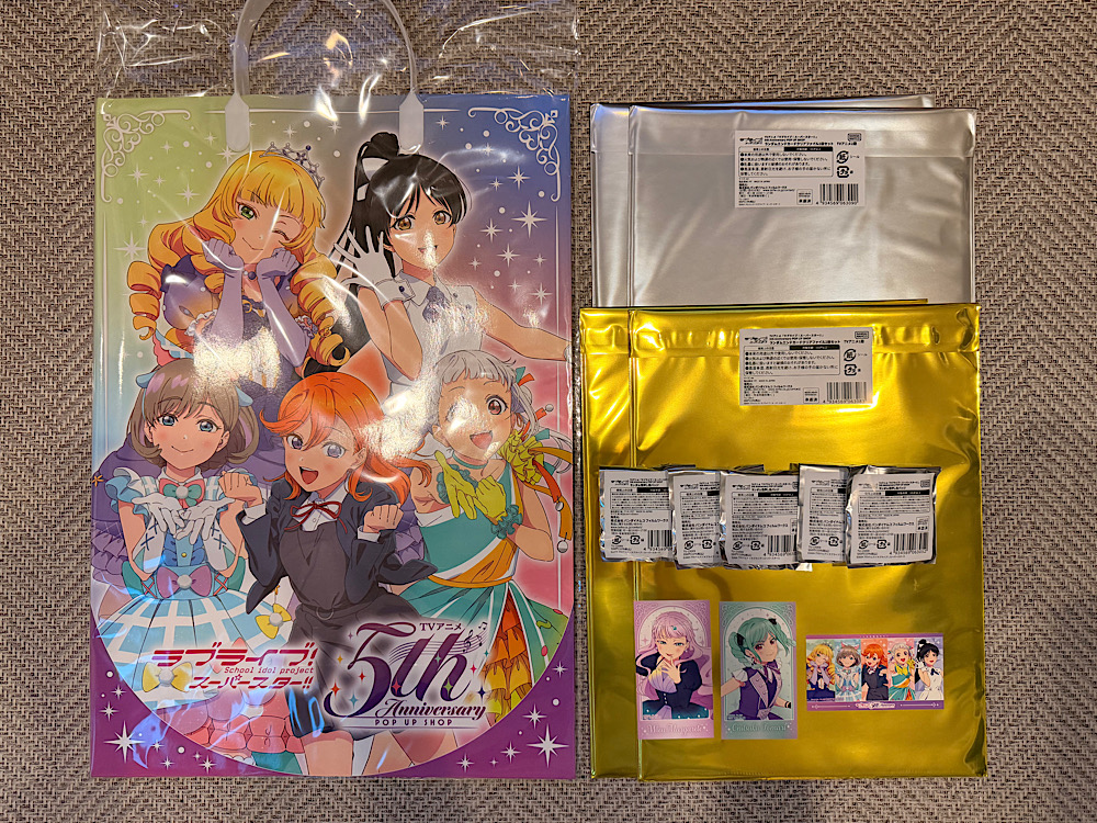 In-Store Shopping at Love Live! 5th Anniversary POP UP SHOP