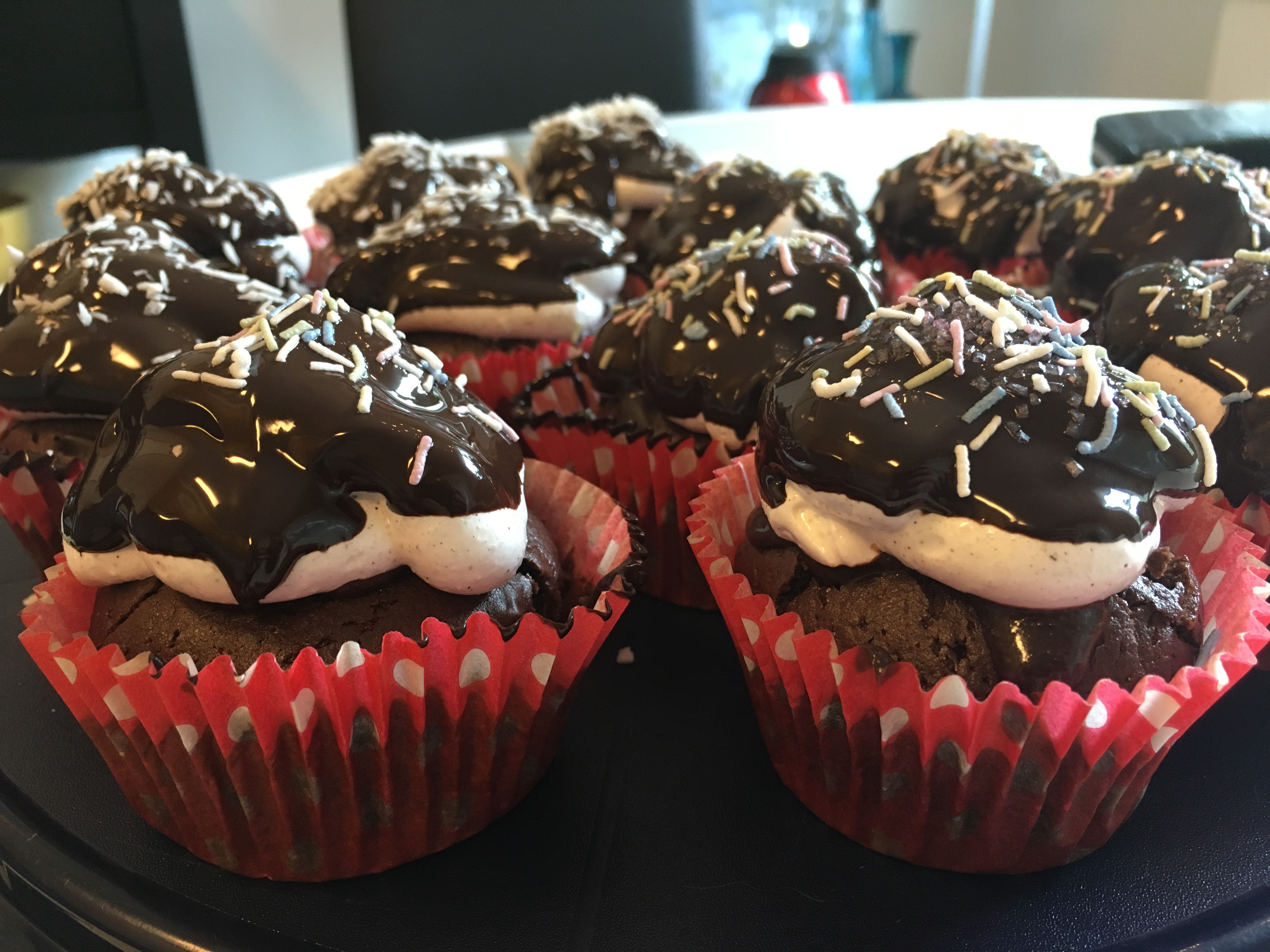 Doppa i mörk choklad