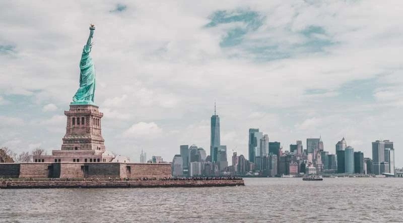 Weird things about New York City that struck me as non-American