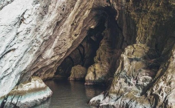 Ponicova cave places to see in romania cazanele dunarii Danube gorges Dobova motor boat tour