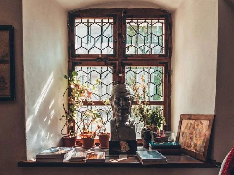 Prima Școală Românească (First Romanian School) Top 11 things to do in Brasov, Romania