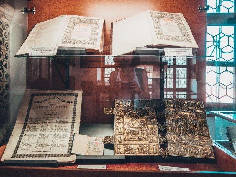 Prima Școală Românească (First Romanian School) Top 11 things to do in Brasov, Romania