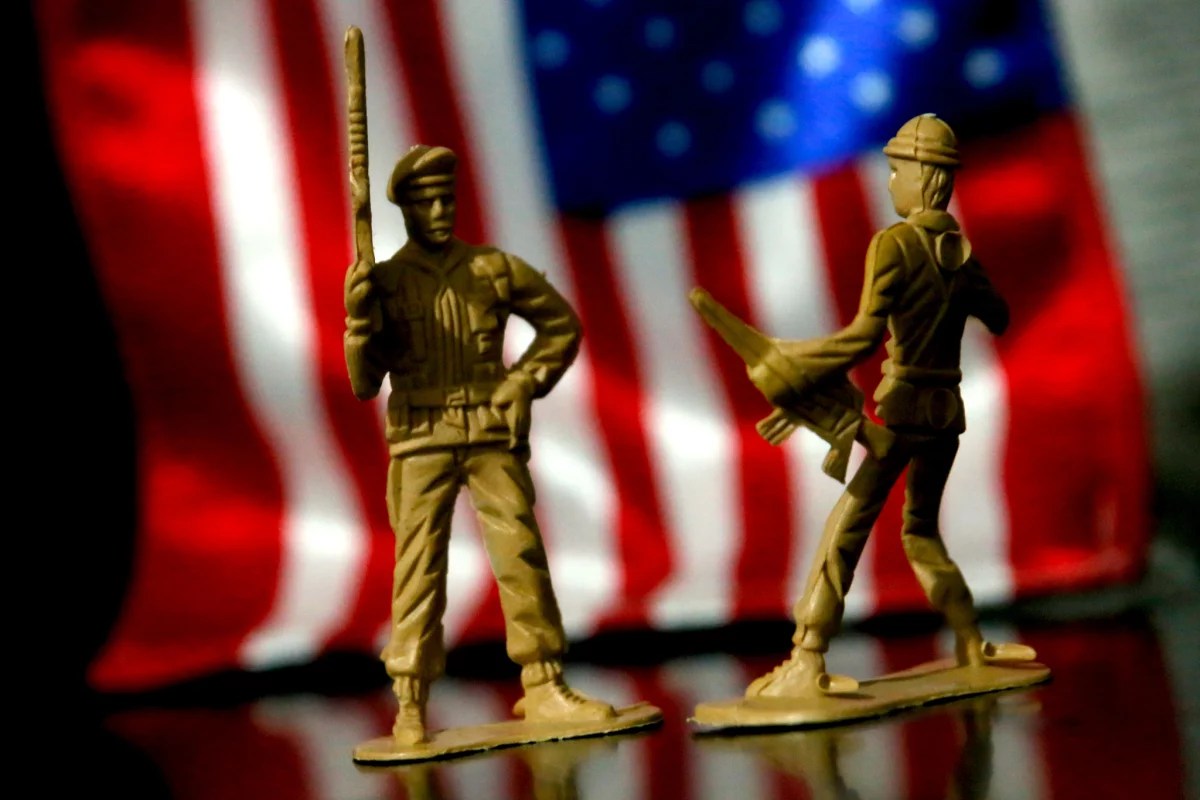 Estados Unidos despliega cerca de 500 militares en frontera con México (nota de Patricia Manero en NotiPress)