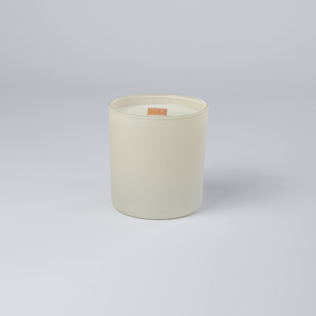wooden wick candle