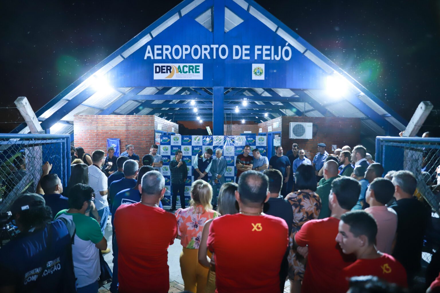 A iluminação noturna e a pista foram homologadas pela Anac. Foto: Marcos Vicentti/Secom.