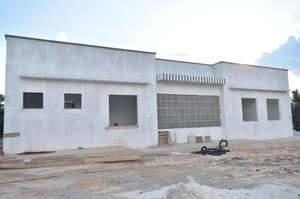 A construção é desenvolvida a partir do convênio entre o governo do Acre, por meio da Seop, Semulher, e governo federal, referente à construção de três unidades, sendo as outras duas em Epitaciolândia e Rio Branco. Foto: Ascom/Seop