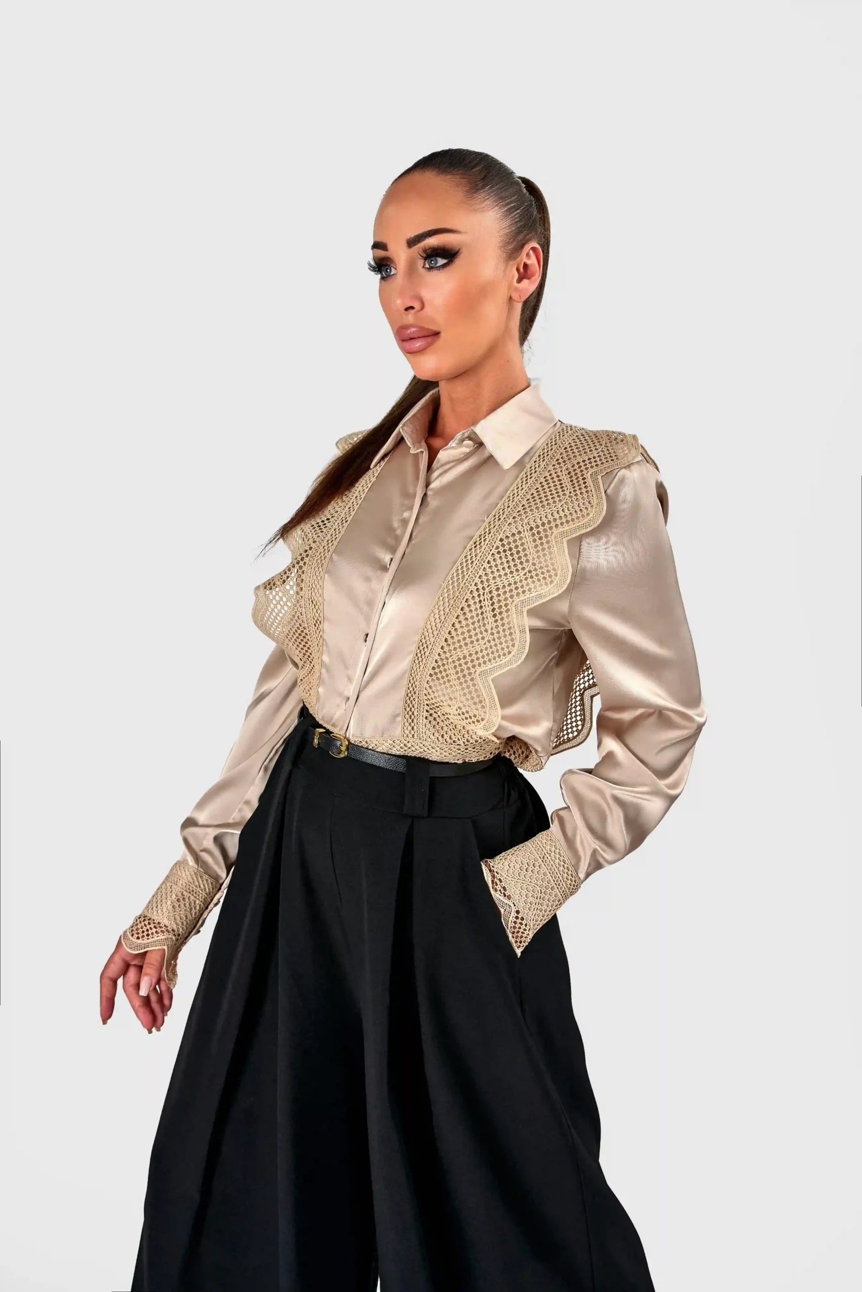 SRAJCA Z ČIPKO IZ SATENA