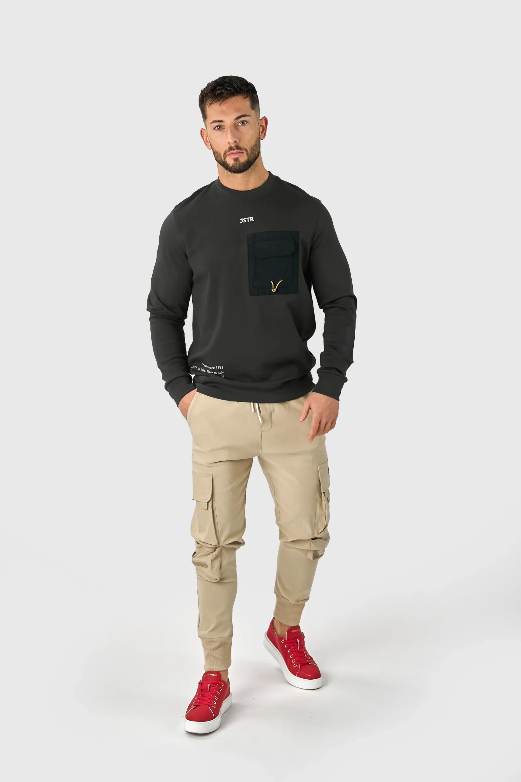 PULOVER Z ŽEPOM IZ MATERIALA INTERLOCK