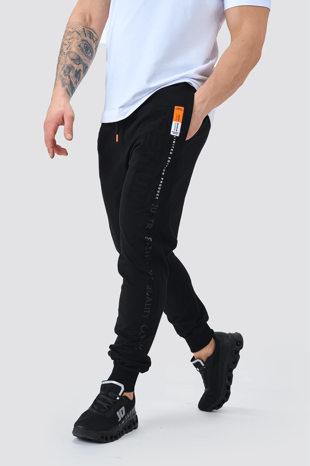 JOGGER HLAČE ORANGELINE IZ SERIJE JUST-R