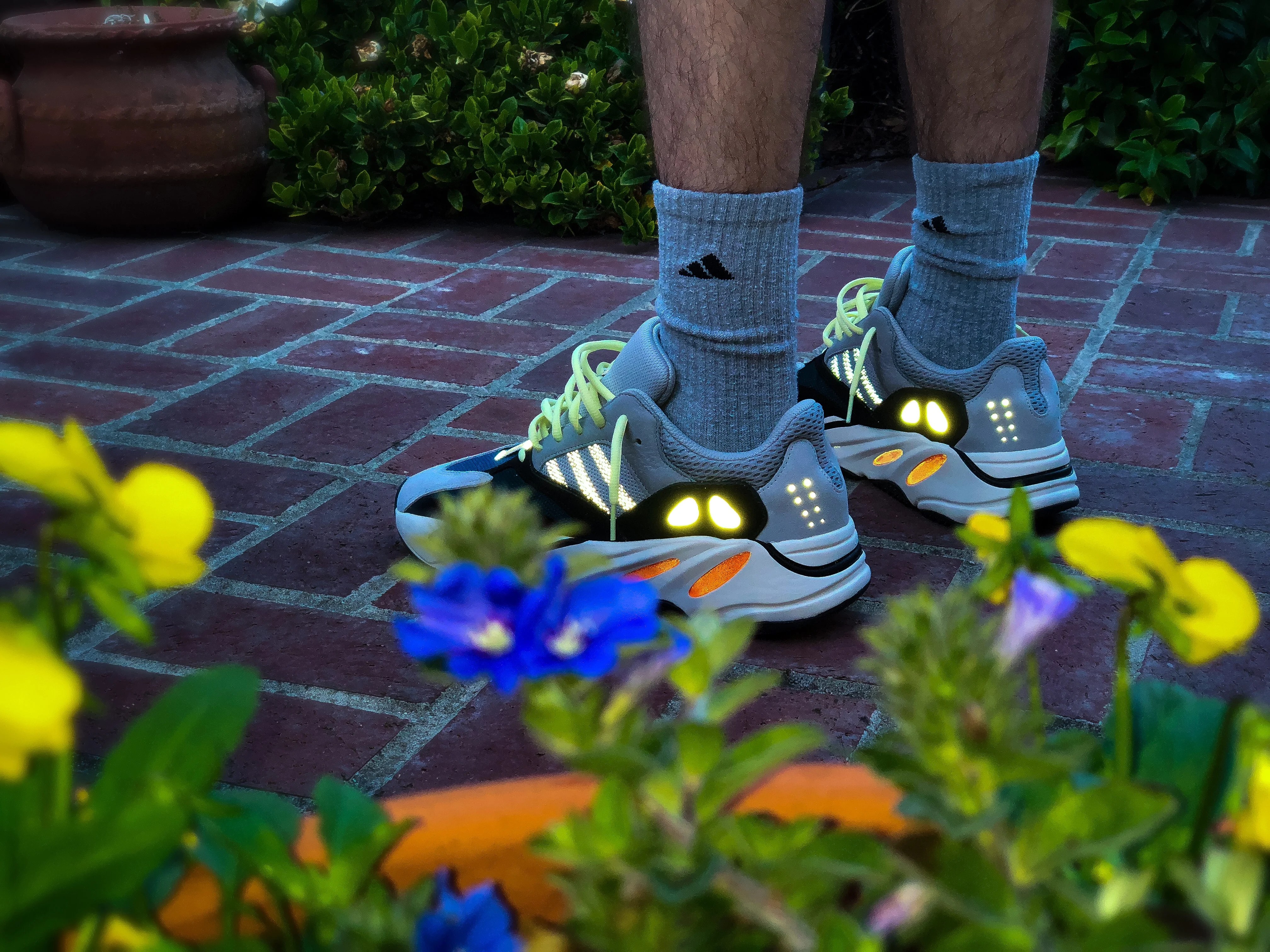 yeezy waverunner 700