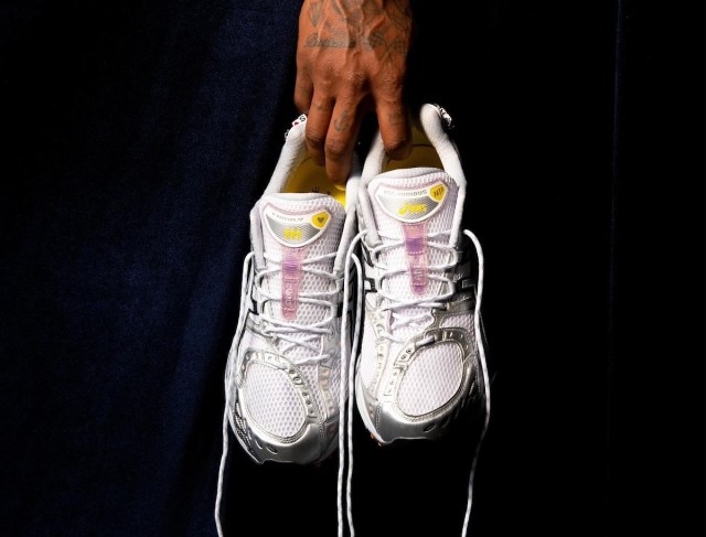 Stefon Diggs Asics GEL-Nimbus 10.1