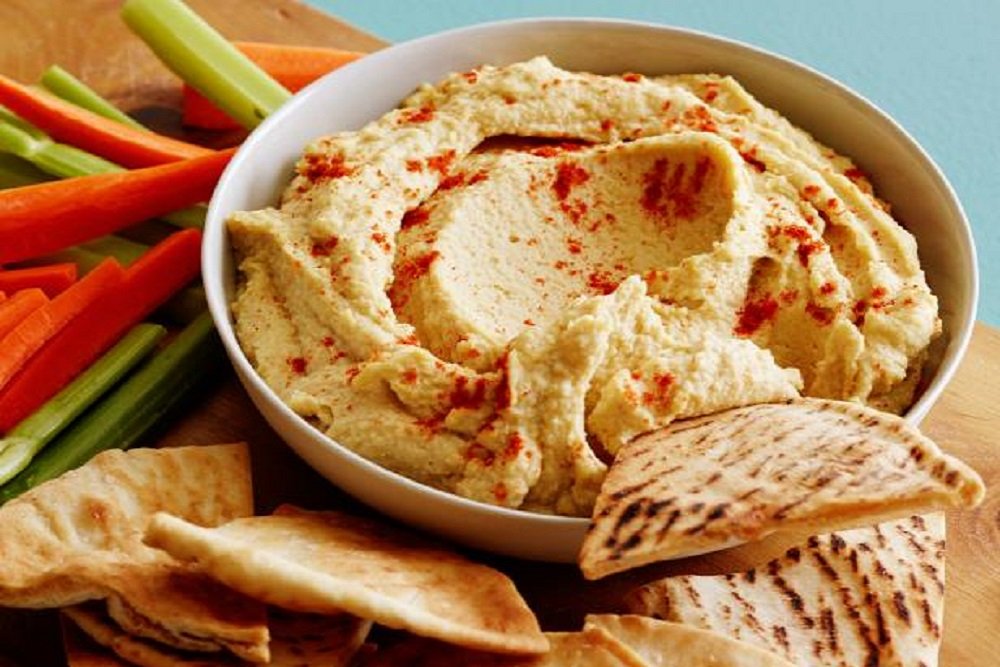 why we need to eat hummus