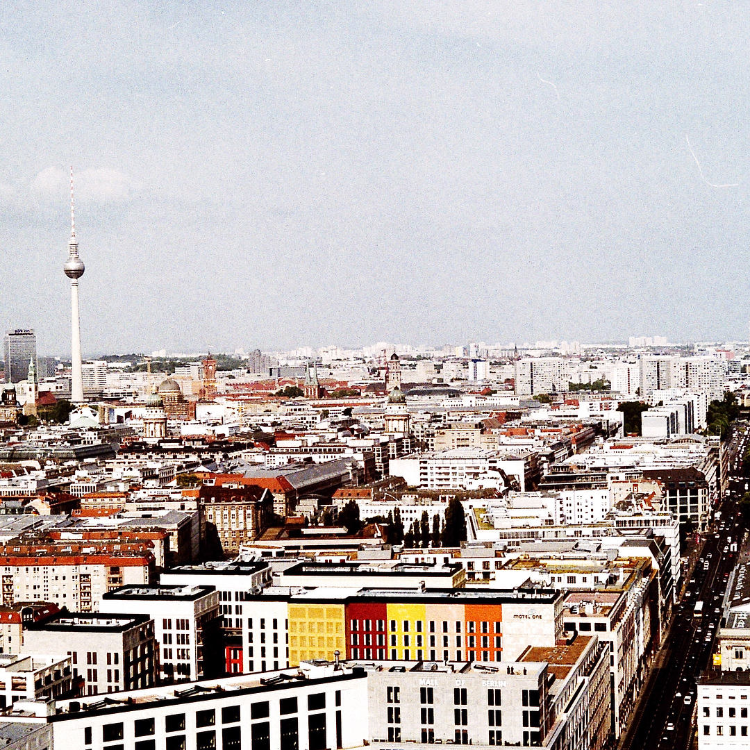 Wieża telewizyjna w Berlinie – widok z Potsdamer Platz