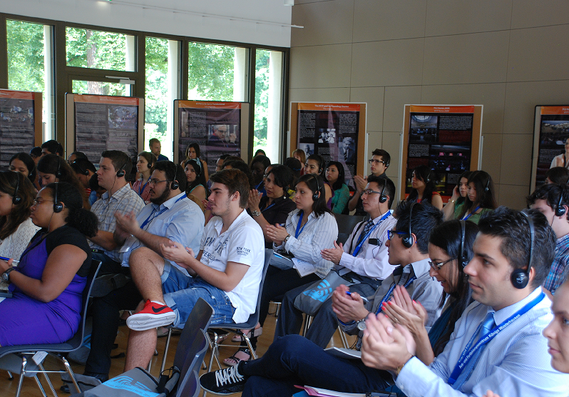 Parlamento Universal De La Juventud Juventud Idente Espana
