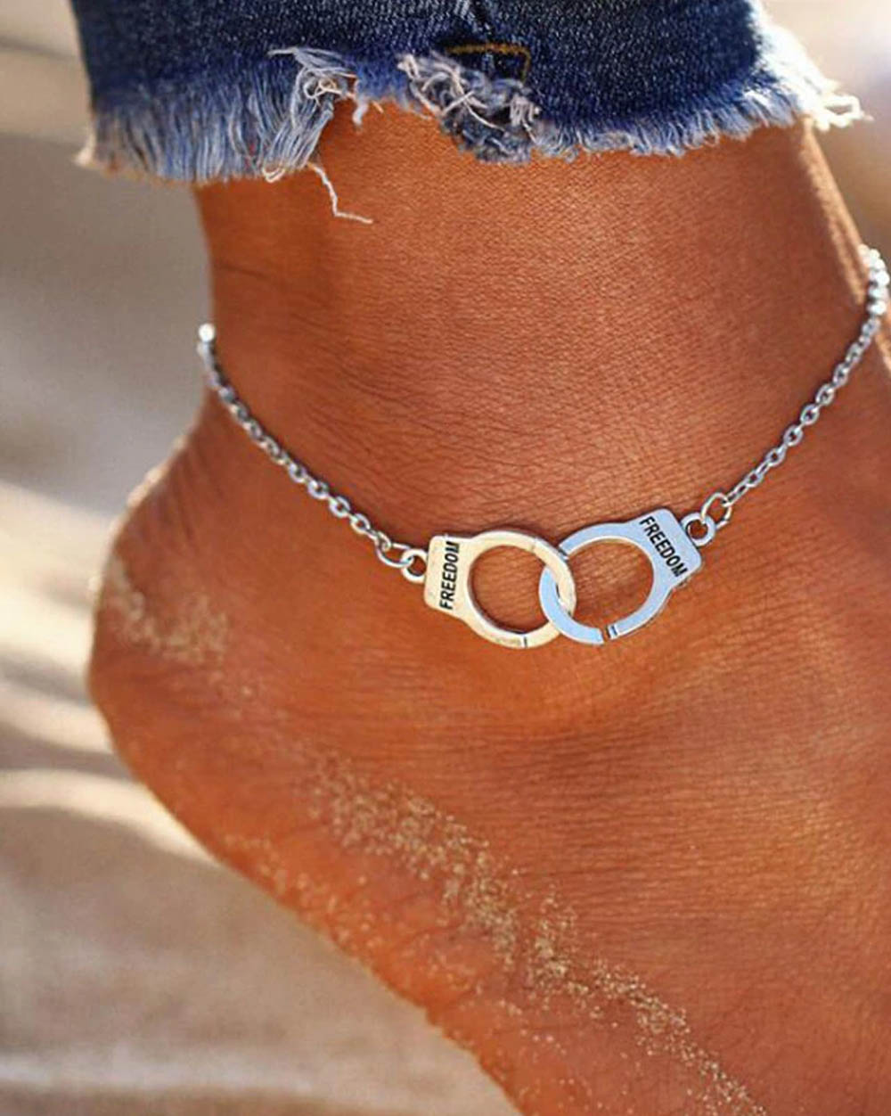 Neem dan eens een kijkje in de volgende webshops. Enkelbandje Handboeien "Freedom" | Sieraden Webshop Juwelia