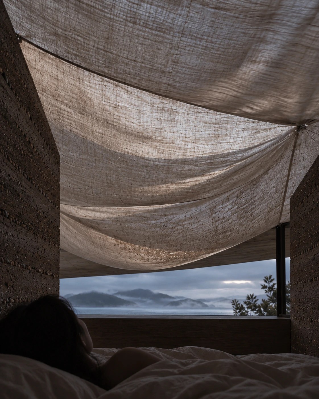 The Breathing House · Setouchi: 05 32. The house wakes a few seconds before the body.