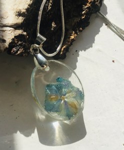 Set of 2 blue flowers floral resin jewellery 