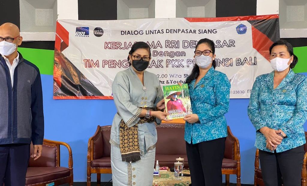 Ny. Rai Wahyuni Sanjaya Kuatkan Sinergitas Dengan TP PKK Provinsi Bali