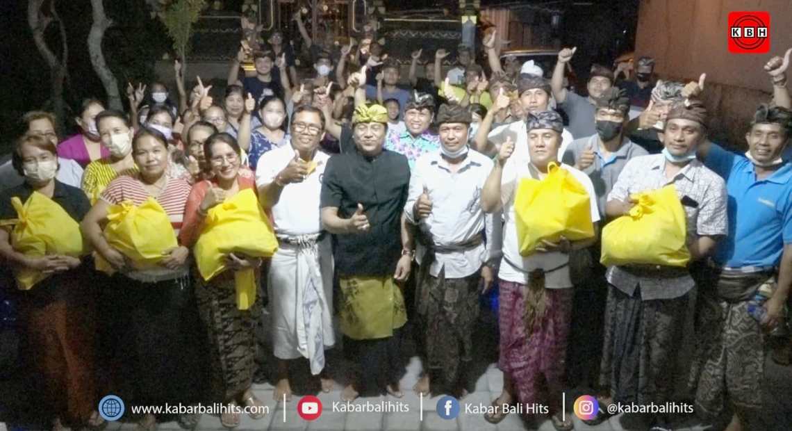 Respon Cepat Penuhi Aspirasi, Wayan Suyasa Bantu Paving Senilai Rp 10 Juta Warga Perumahan di Sempidi-kabarbalihits
