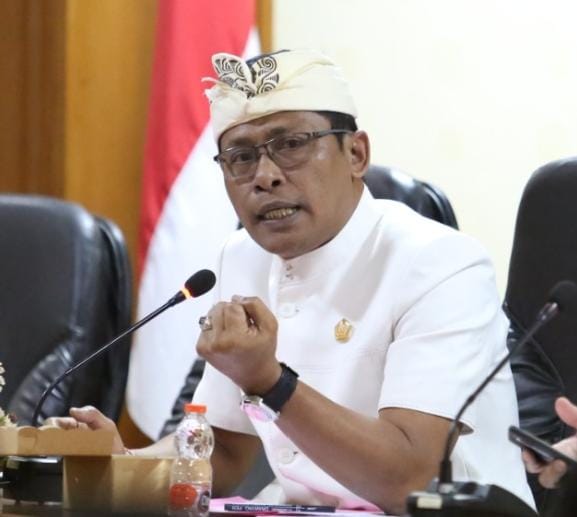 Dewan Apresiasi Kebijakan Bupati Giri Prasta Bantu Kendaraan Operasional Lembaga Vertikal-kabarbalihits