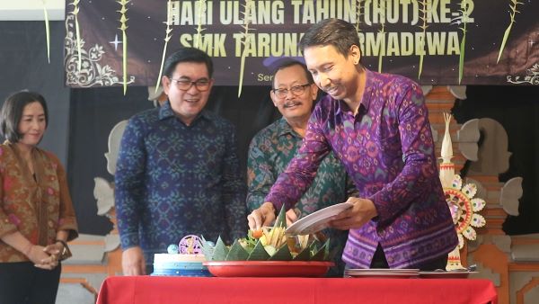 Usia ke 2 SMK Taruna Warmadewa, Para Lulusannya Diberikan Prioritas Melanjutkan S1 di Unwar Tanpa Tes-kabarbalihits
