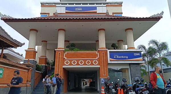 BRI Konfirmasi Investigasi Kasus Penipuan Online pada Nasabah Ni Luh Putu Rustini-kabarbalihits