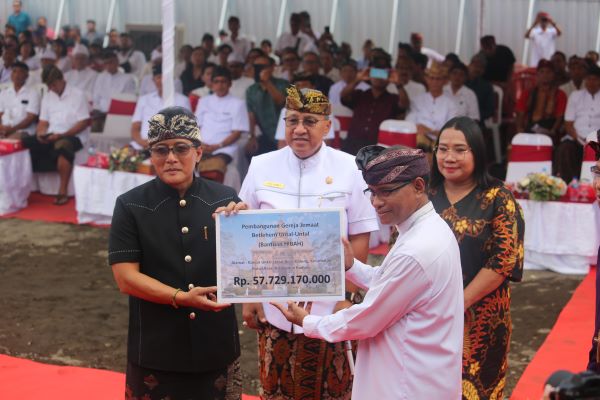 Gereja Diberi Hibah 57 Miliar, Parwata Apresiasi Bupati Badung-kabarbalihits