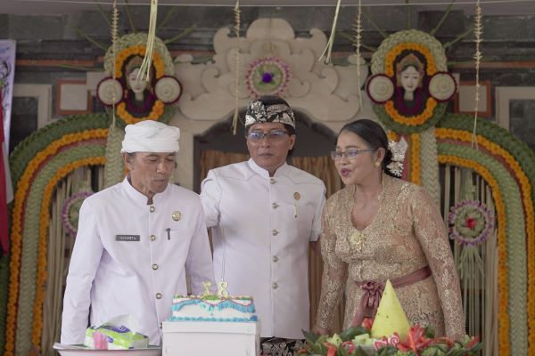 HUT Ke-37 SMP Negeri 2 Petang, Bupati Giri Prasta : Guru Bermutu Akan Menghasilkan Ribuan Orang-Orang Hebat-kabarbalihits