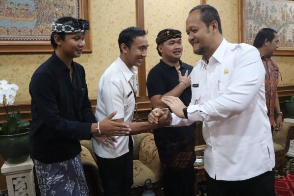 Wabup Bagus Alit Sucipta Terima Audiensi Pengurus Sabha Yowana Palwa Negara, Kapal-kabarbalihits