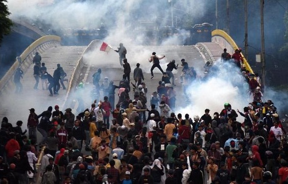 Cerita Ibunda Juru Parkir Korban Demo Gedung DPR