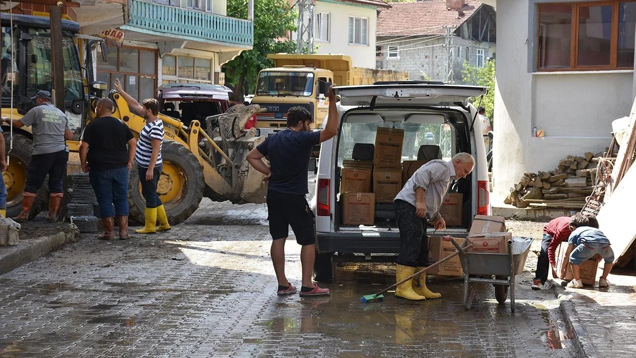 Bartın’da sel nedeniyle 46 yapı ve 49 araç zarar gördü