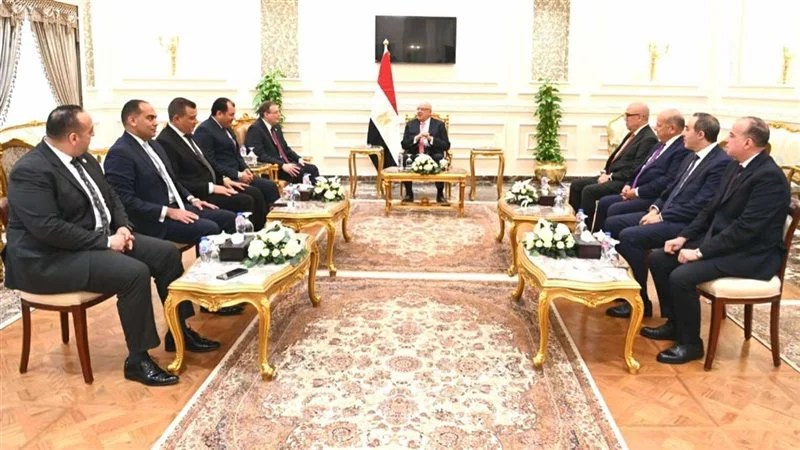 رئيس مجلس النواب يستقبل رئيس الجهاز المركزي للتنظيم والإدارة