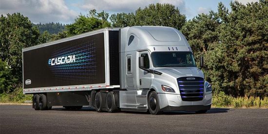 مبيعات الشاحنات في أمريكا بأدنى مستوى في 4 سنوات