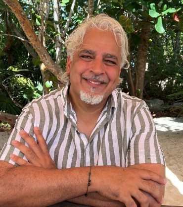 Dr. Nayyar Razvi