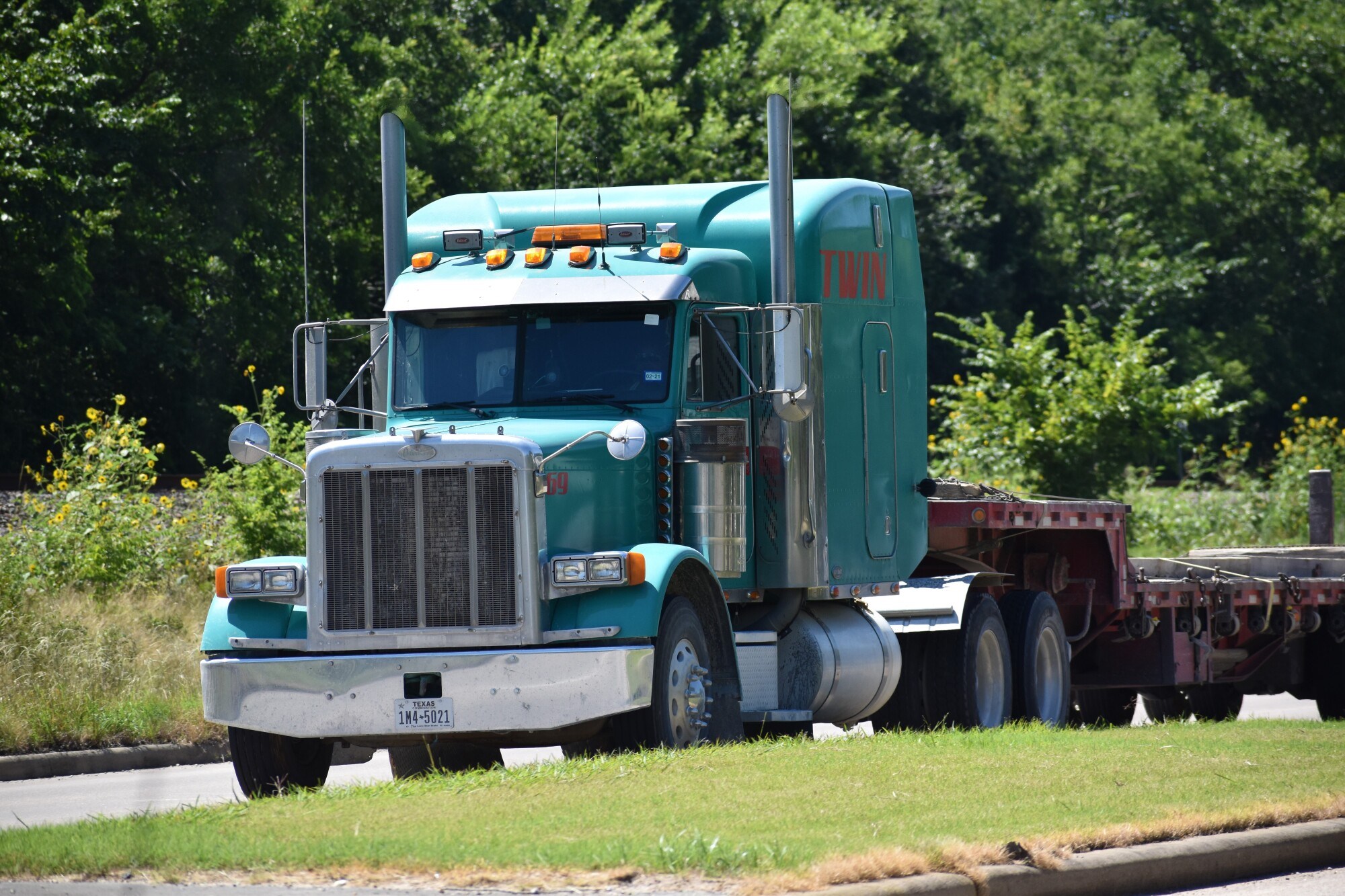 Flatbed driver