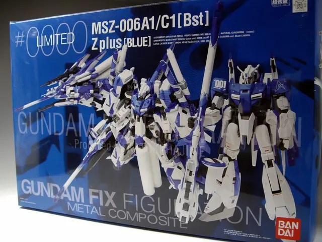 壊れたフィギュアをガンプラ同スケールからの部品取りで修理、プラ溶接