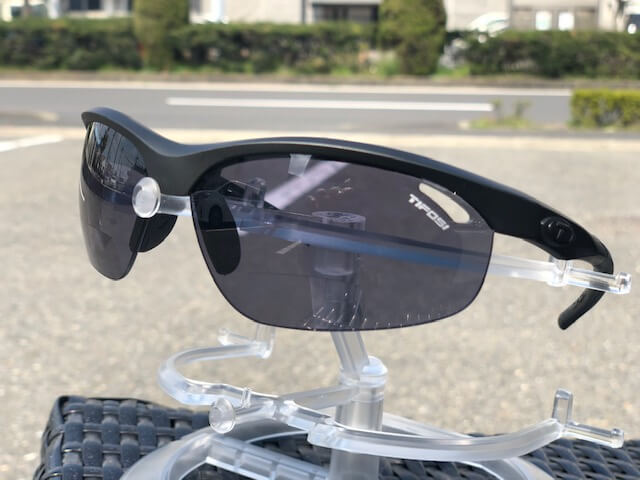 細かい字が見えない方】おすすめサングラス！TIFOSI『Veloce READER