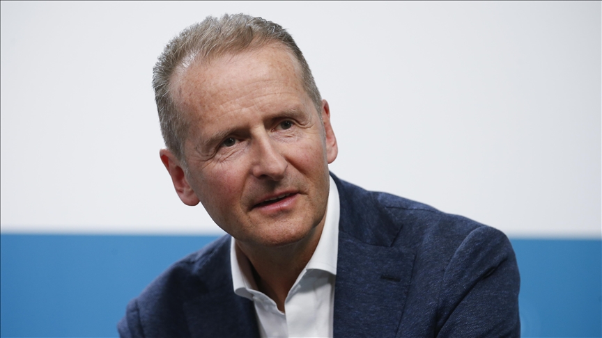 Volkswagen CEO’su Diess: Apple otonom araçta bizi rakip olarak zorlayacak