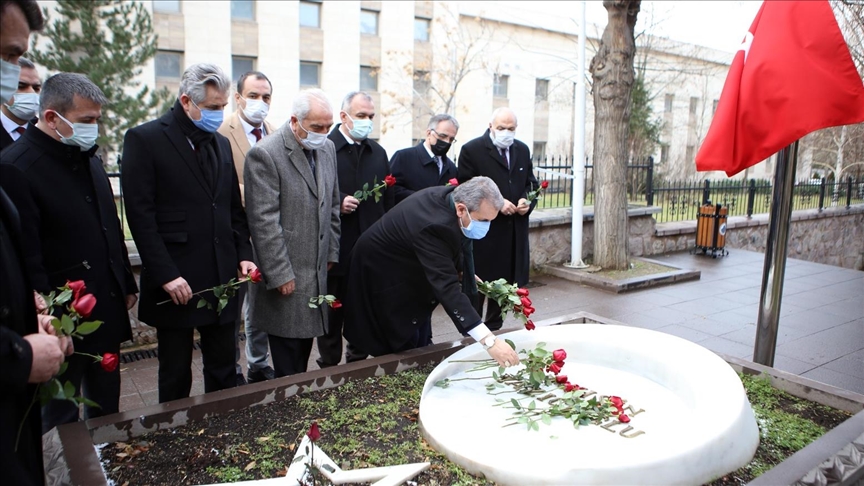 BBP Genel Başkanı Destici, Muhsin Yazıcıoğlu’nun kabrini ziyaret etti
