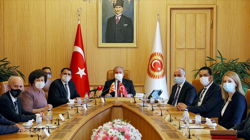 TBMM Başkanı Şentop: Salgın dönemi ülkeler arasında dostlukların da sınandığı dönem olarak cereyan ediyor