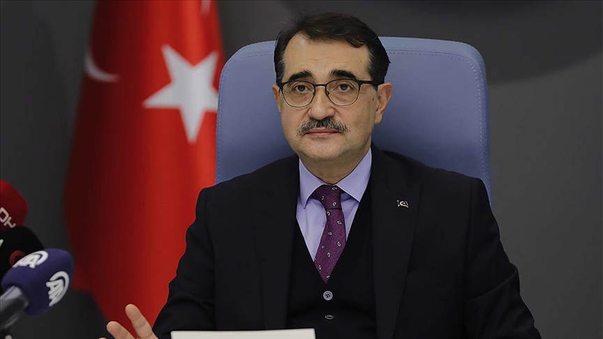 Bakan Dönmez: Altın üretimimiz geçen yıl sonunda Cumhuriyet tarihinin rekorunu kırarak 42 tona ulaştı