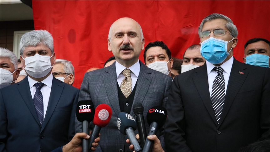 Bakan Karaismailoğlu, en kısa zamanda Amanos Tüneli’nin temelini atacaklarını bildirdi