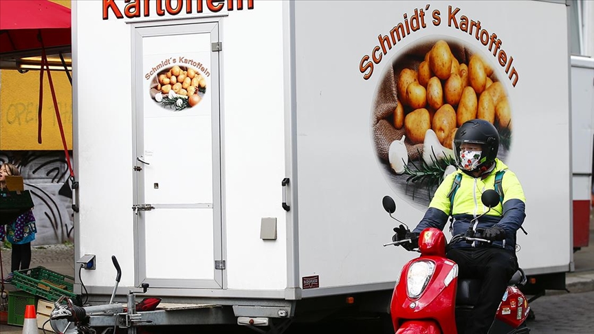 Almanya’da Kovid-19’un ikinci dalgasında uzatılan kısıtlamalar tüketici güvenini etkiledi