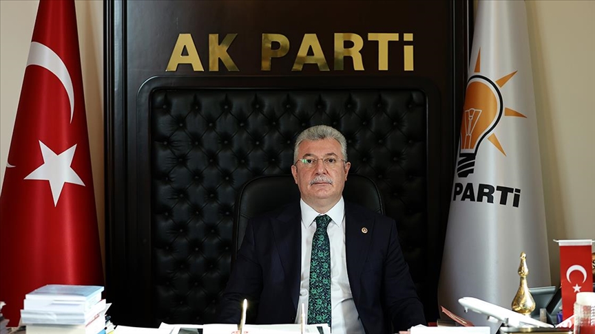 AK Parti’li Akbaşoğlu’ndan ‘yeni anayasa için dört aşamalı yol haritası’ bulunduğu açıklaması