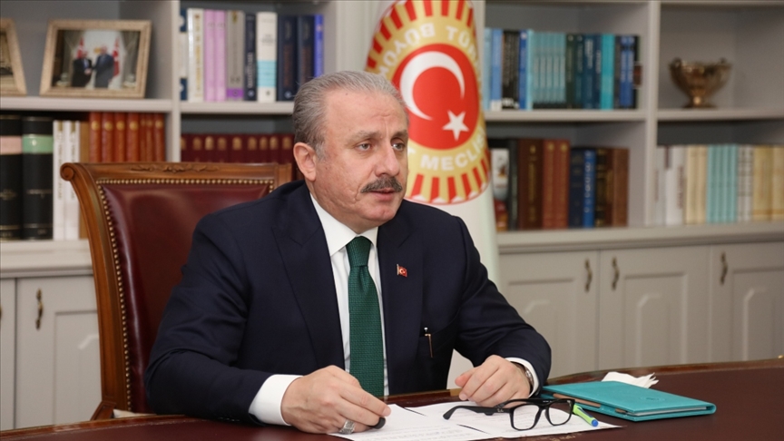 TBMM Başkanı Şentop: Siyaset, hukuk, ticaret ve birçok şeyin temelden değişeceği bir dönemin başlangıcındayız